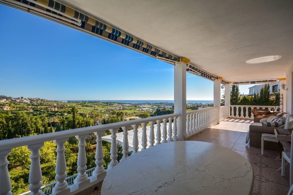 8 sovrum Villa till salu i Estepona med pool garage - 2 100 000 € (Ref: 9588031)