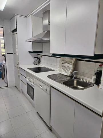 2 sovrum Lägenhet till salu i La Dama de Noche - La Alzambra, Marbella med pool garage - 440 000 € (Ref: 9588033)