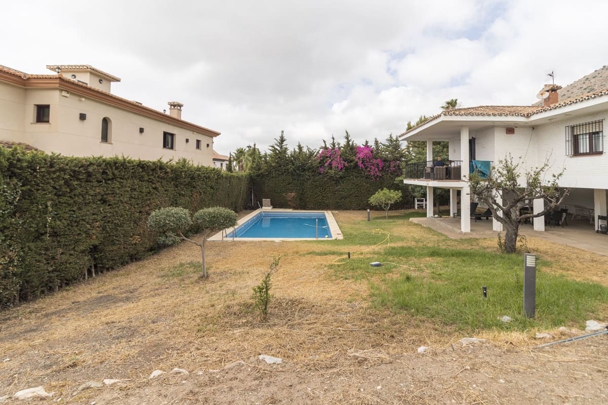 3 Zimmer Villa zu verkaufen in Benalmadena mit Pool - 870.000 € (Ref: 9591487)