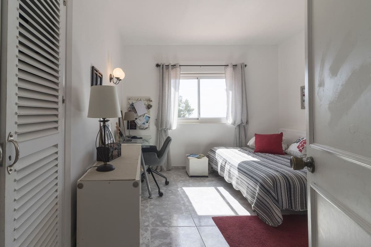 6 soveværelse Villa til salg i Mijas med swimmingpool - € 950.000 (Ref: 9591488)