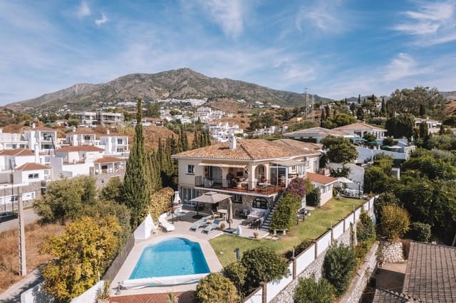 6 soveværelse Villa til salg i Mijas pueblo, Mijas med swimmingpool - € 950.000 (Ref: 9591488)