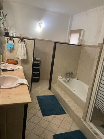 3 soveværelse Villa til salg i San Pedro de Alcántara Pueblo, Marbella med swimmingpool garage - € 1.050.000 (Ref: 9591491)