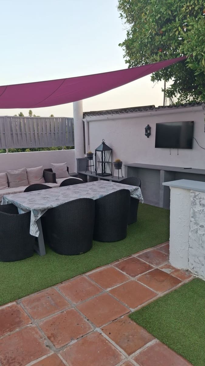 3 soveværelse Villa til salg i San Pedro de Alcantara med swimmingpool garage - € 1.050.000 (Ref: 9591491)