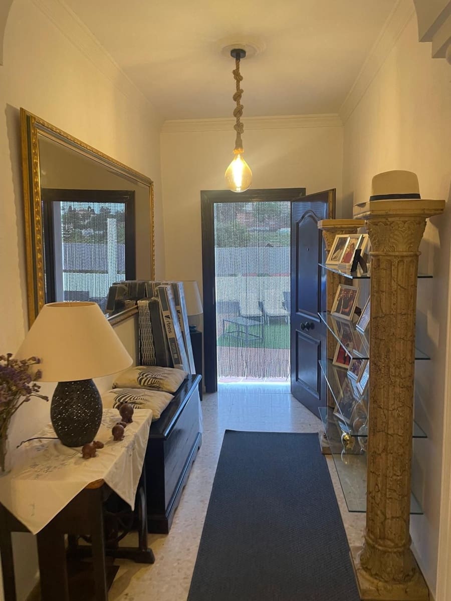 3 soveværelse Villa til salg i San Pedro de Alcantara med swimmingpool garage - € 1.050.000 (Ref: 9591491)