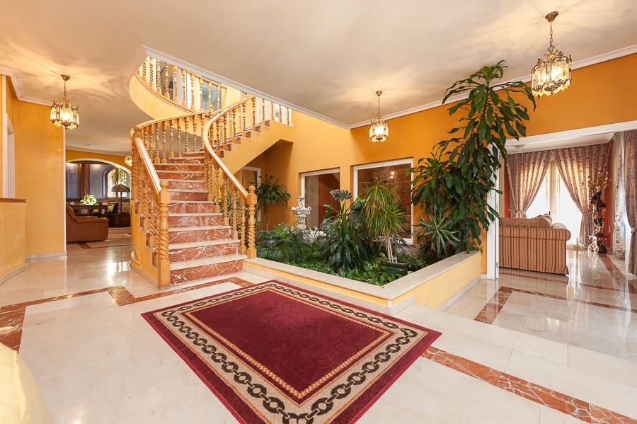 4 Zimmer Villa zu verkaufen in Benalmadena mit Pool Garage - 1.600.000 € (Ref: 9591493)