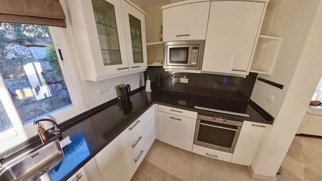 4 camera da letto Villa in vendita in Sierra Blanca, Marbella con piscina - 1.500.000 € (Rif: 9591494)
