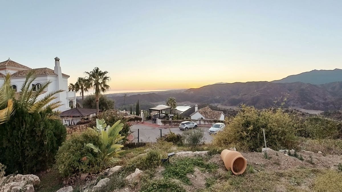 Chalet de 4 habitaciones en Golden Mile en venta con piscina - 1.600.000 € (Ref: 9591494)