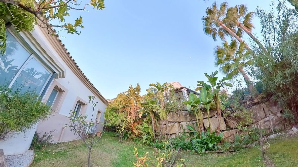 Chalet de 4 habitaciones en Golden Mile en venta con piscina - 1.600.000 € (Ref: 9591494)