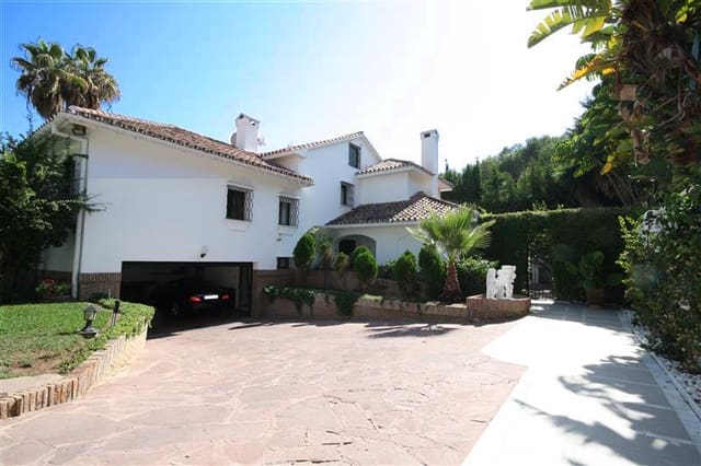 6 makuuhuone Huvila myytävänä paikassa Los Monteros, Marbella mukana uima-altaan 
autotalli - 3 900 000 € (Ref: 9591495)