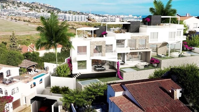 3 slaapkamer Halfvrijstaande villa te koop in Torreblanca, Fuengirola met zwembad garage - € 820.000 (Ref: 9598283)