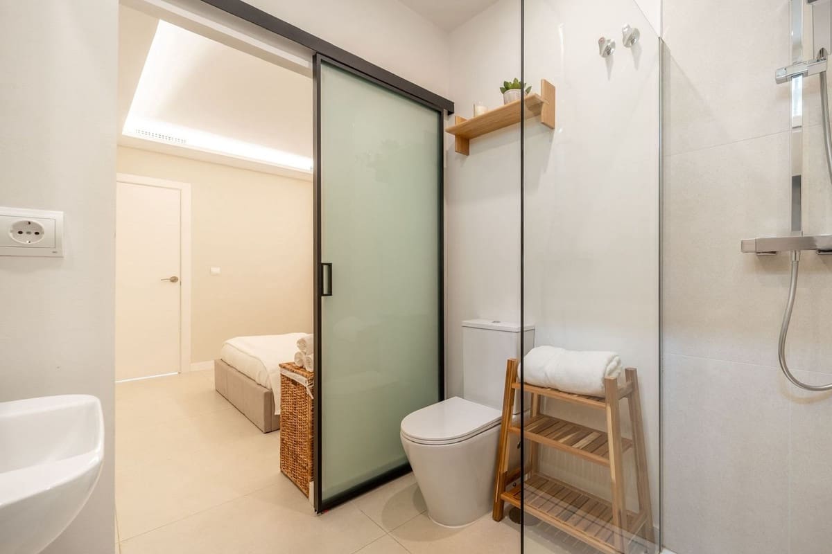 Apartamento de 3 habitaciones en Nueva Andalucia en venta con piscina garaje - 795.000 € (Ref: 9598484)