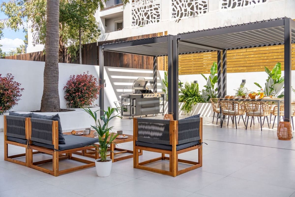 Apartamento de 3 habitaciones en Nueva Andalucia en venta con piscina garaje - 795.000 € (Ref: 9598484)