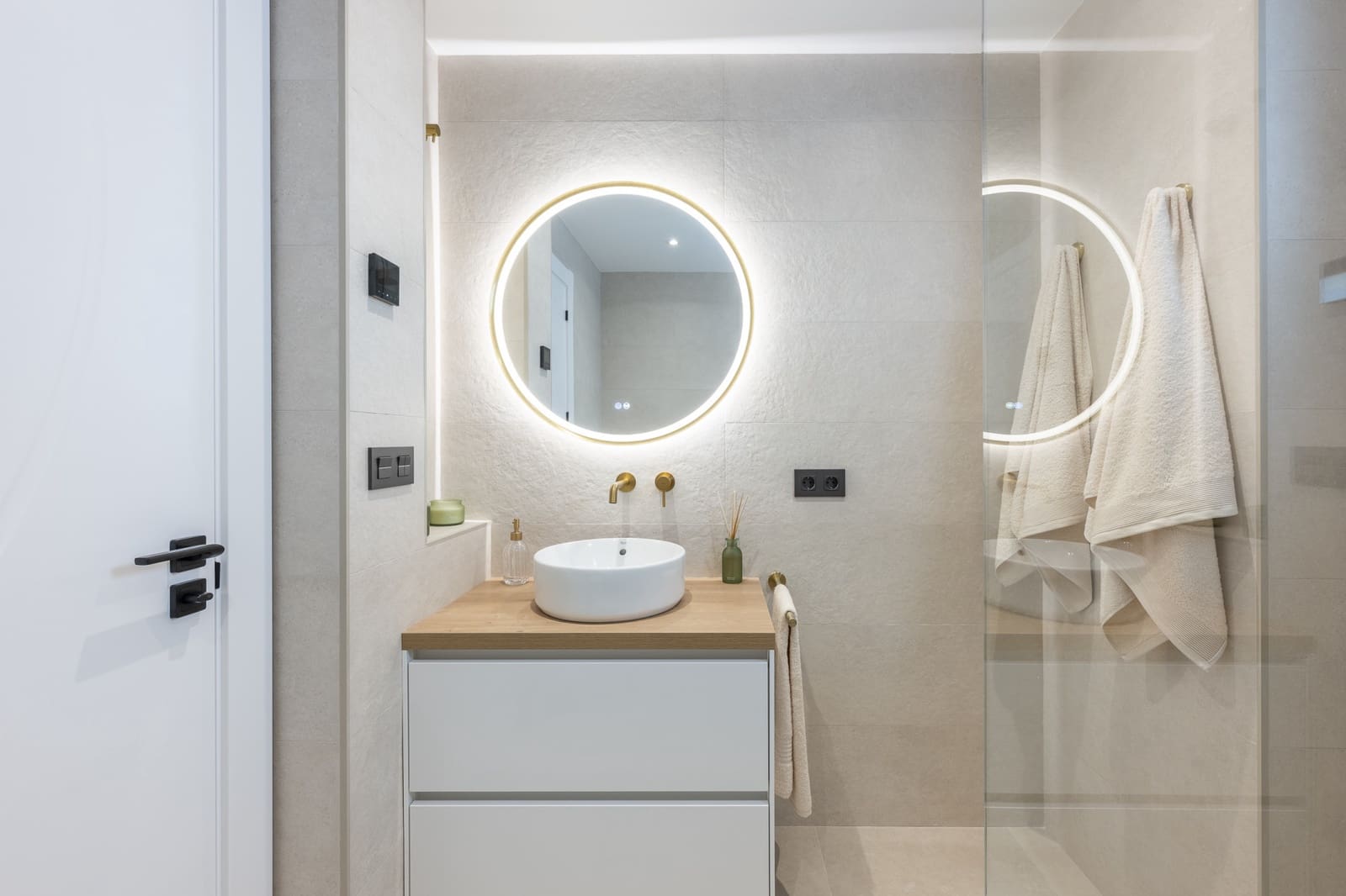 Apartamento de 3 habitaciones en Nueva Andalucia en venta con piscina - 785.000 € (Ref: 9598485)