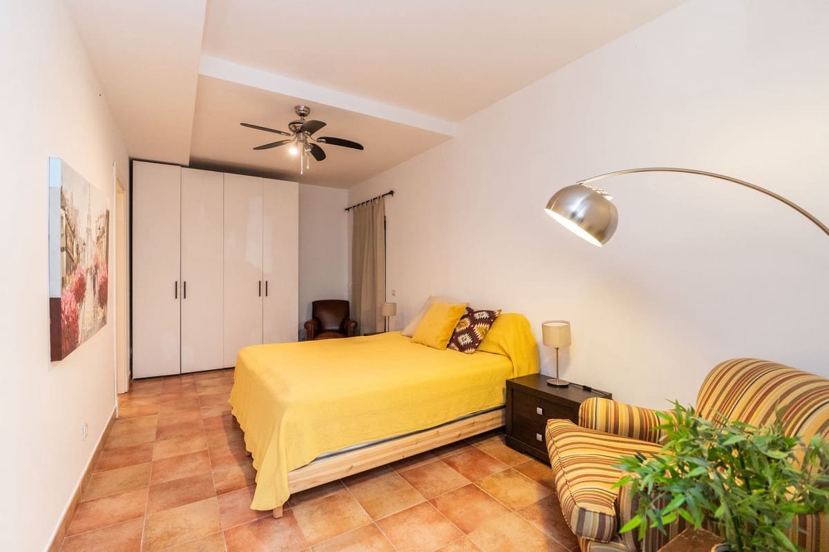 4 soveværelse Byhus til salg i Benahavis med swimmingpool garage - € 695.000 (Ref: 9598488)