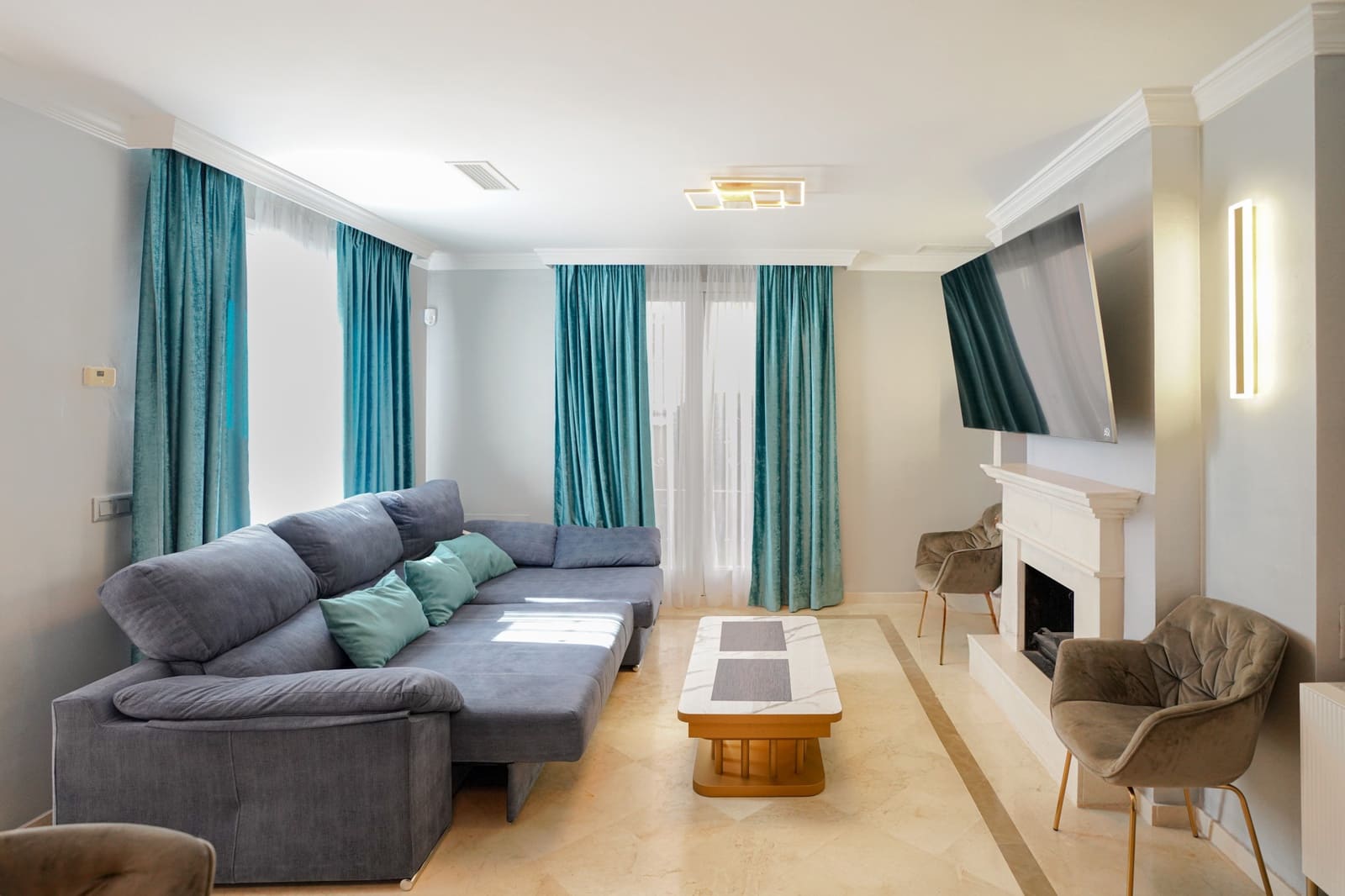 Casa de 2 habitaciones en Nueva Andalucia en venta con piscina - 750.000 € (Ref: 9601208)