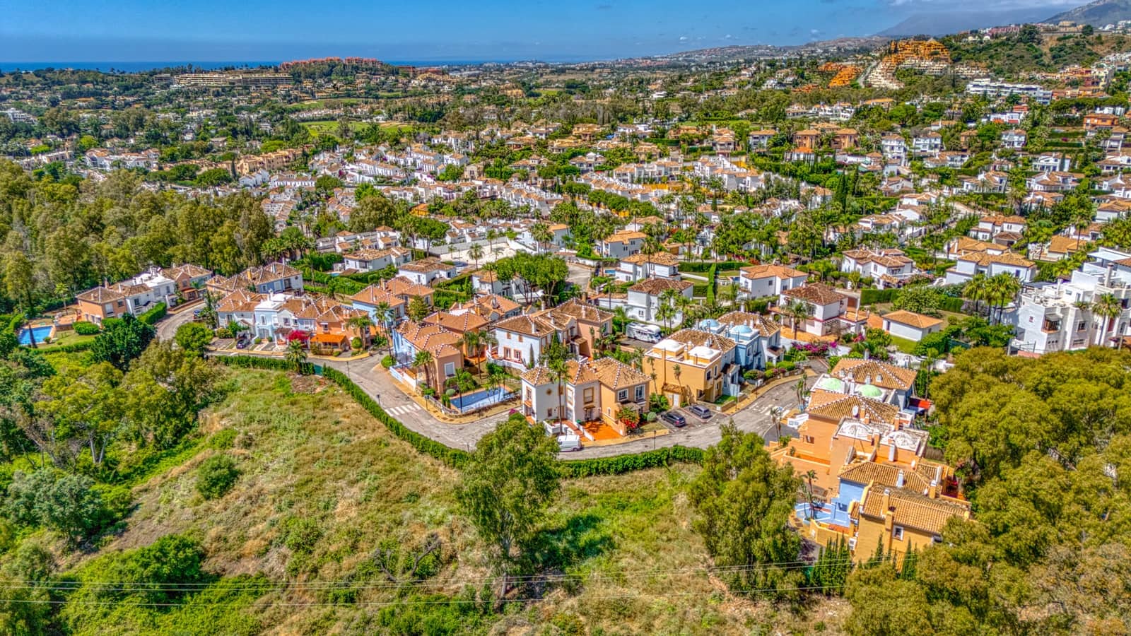 Casa de 2 habitaciones en Nueva Andalucia en venta con piscina - 750.000 € (Ref: 9601208)