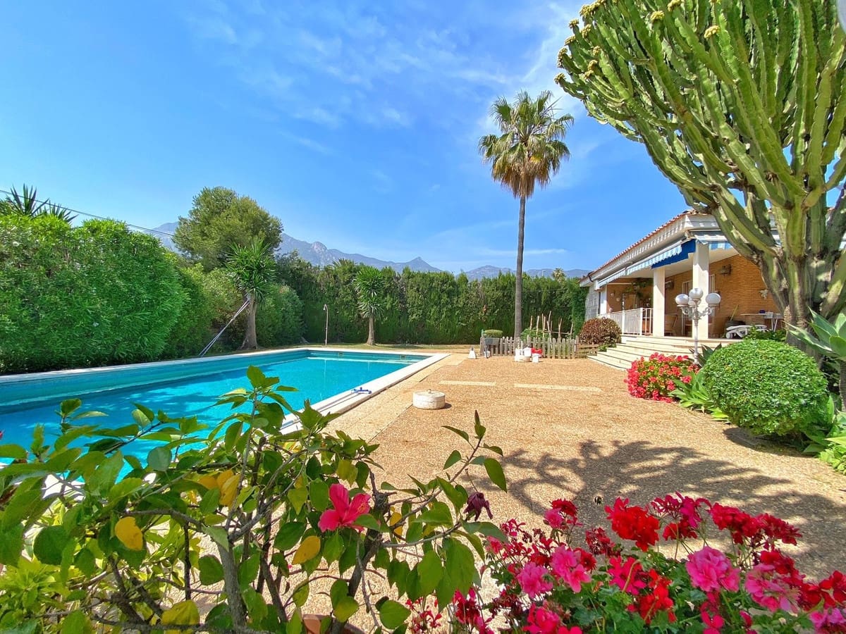 4 camera da letto Villa in vendita in Marbella con piscina - 1.600.000 € (Rif: 9601211)