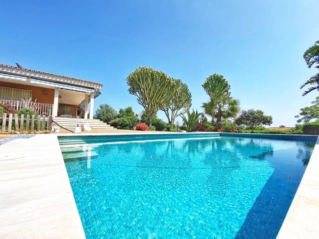 4 slaapkamer Villa te koop in Marbella met zwembad - € 1.600.000 (Ref: 9601211)