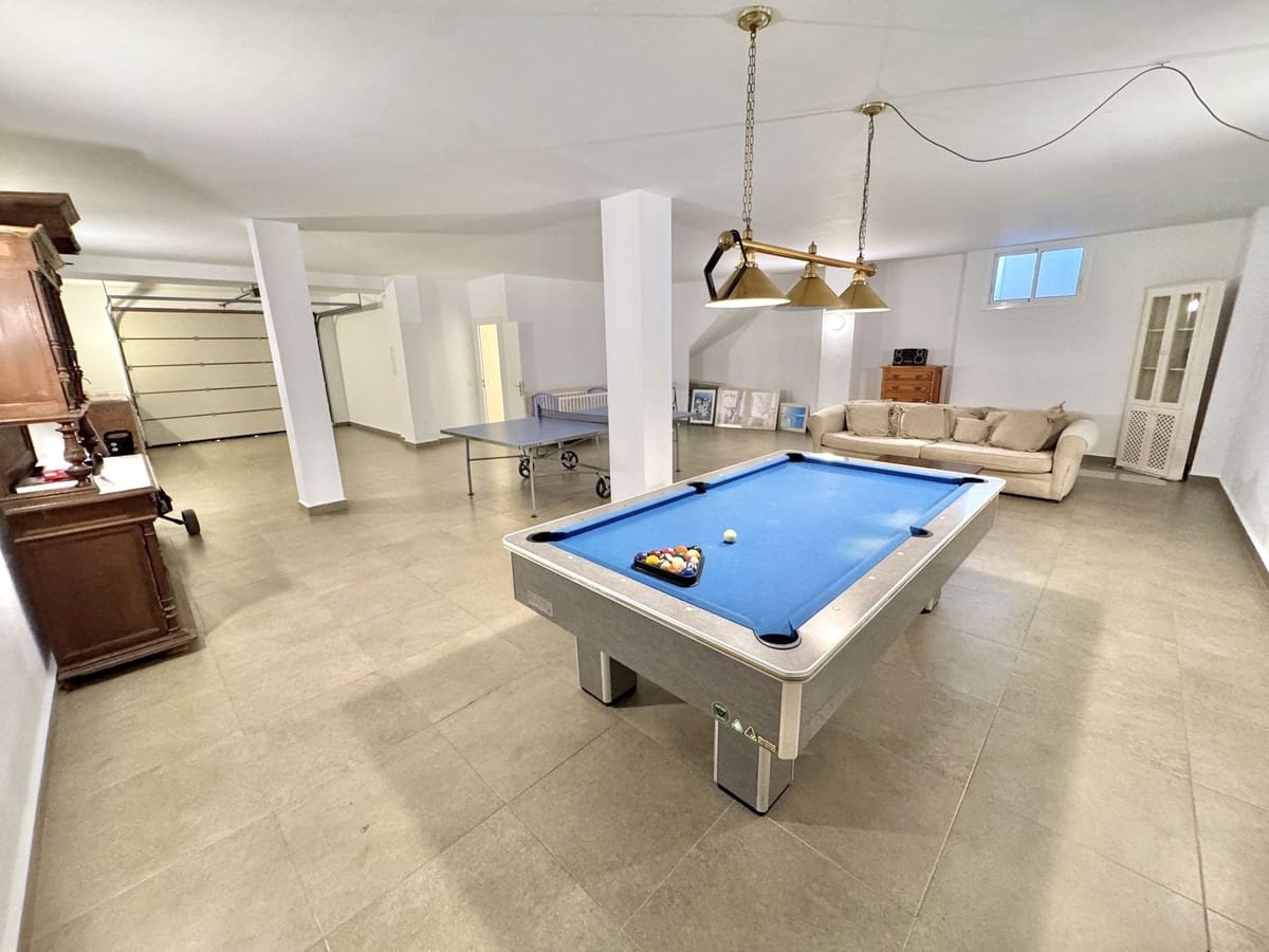 5 sypialnia Willa na sprzedaż w La Cala de Mijas z basenem garażem - 1 595 000 € (Ref: 9601212)