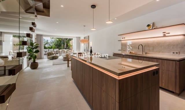 4 camera da letto Villetta Bifamiliare in vendita in Golden Mile, Marbella con piscina - 2.595.000 € (Rif: 9601215)