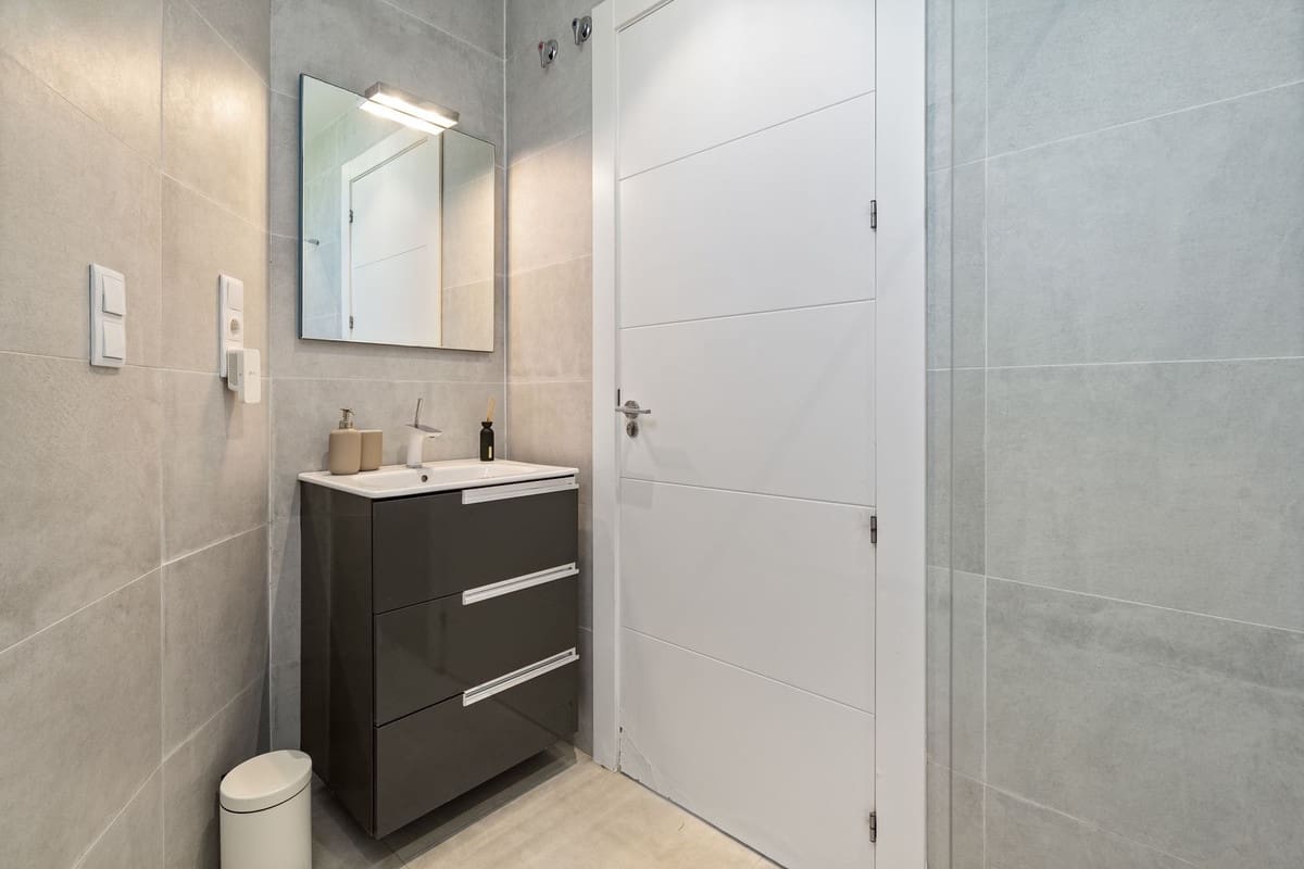 3 soverom Villa til salgs i Marbesa med svømmebasseng garasje - € 1 595 000 (Ref: 9601219)