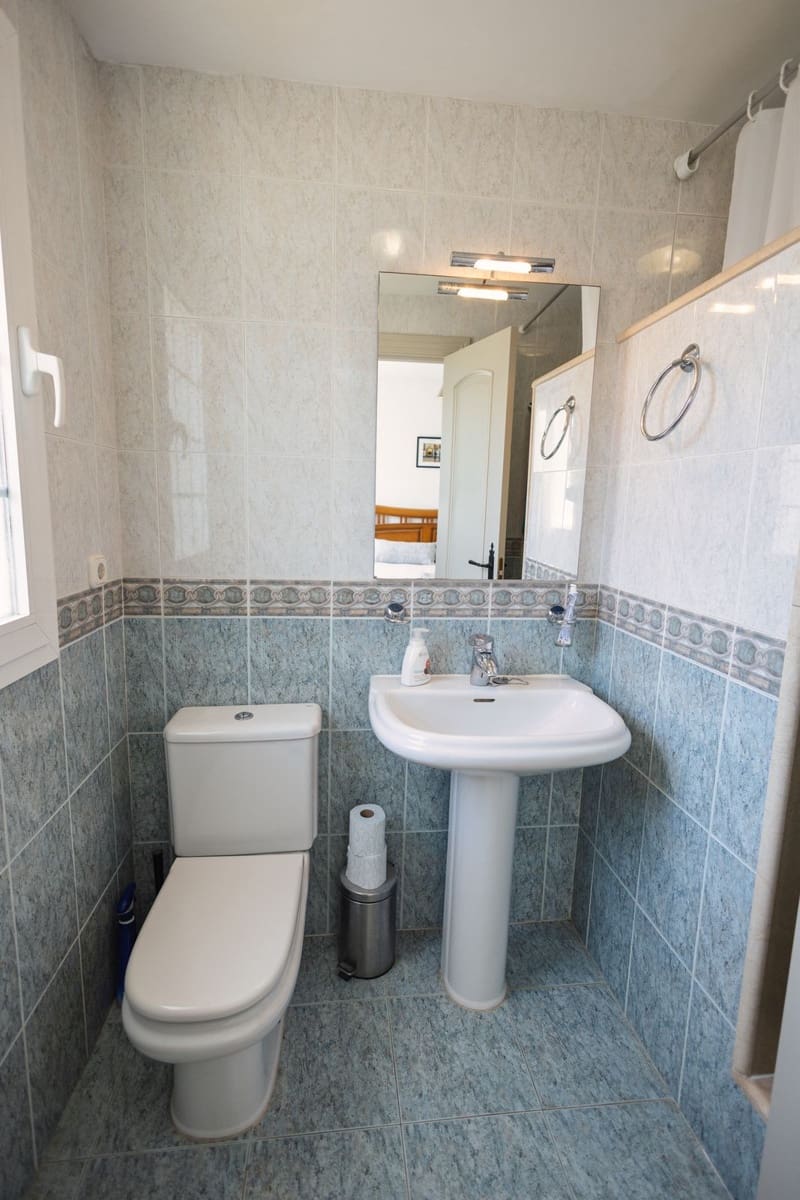 4 soveværelse Byhus til salg i Riviera del Sol med swimmingpool - € 650.000 (Ref: 9601225)