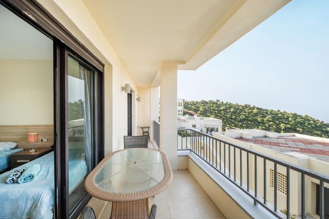 3 makuuhuone Huoneisto myytävänä paikassa Los Monteros, Marbella mukana uima-altaan - 625 000 € (Ref: 9601226)