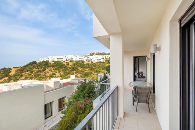 3 makuuhuone Huoneisto myytävänä paikassa Los Monteros, Marbella mukana uima-altaan - 625 000 € (Ref: 9601226)