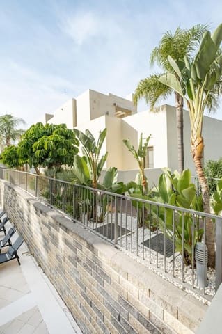 3 makuuhuone Huoneisto myytävänä paikassa Los Monteros, Marbella mukana uima-altaan - 625 000 € (Ref: 9601226)