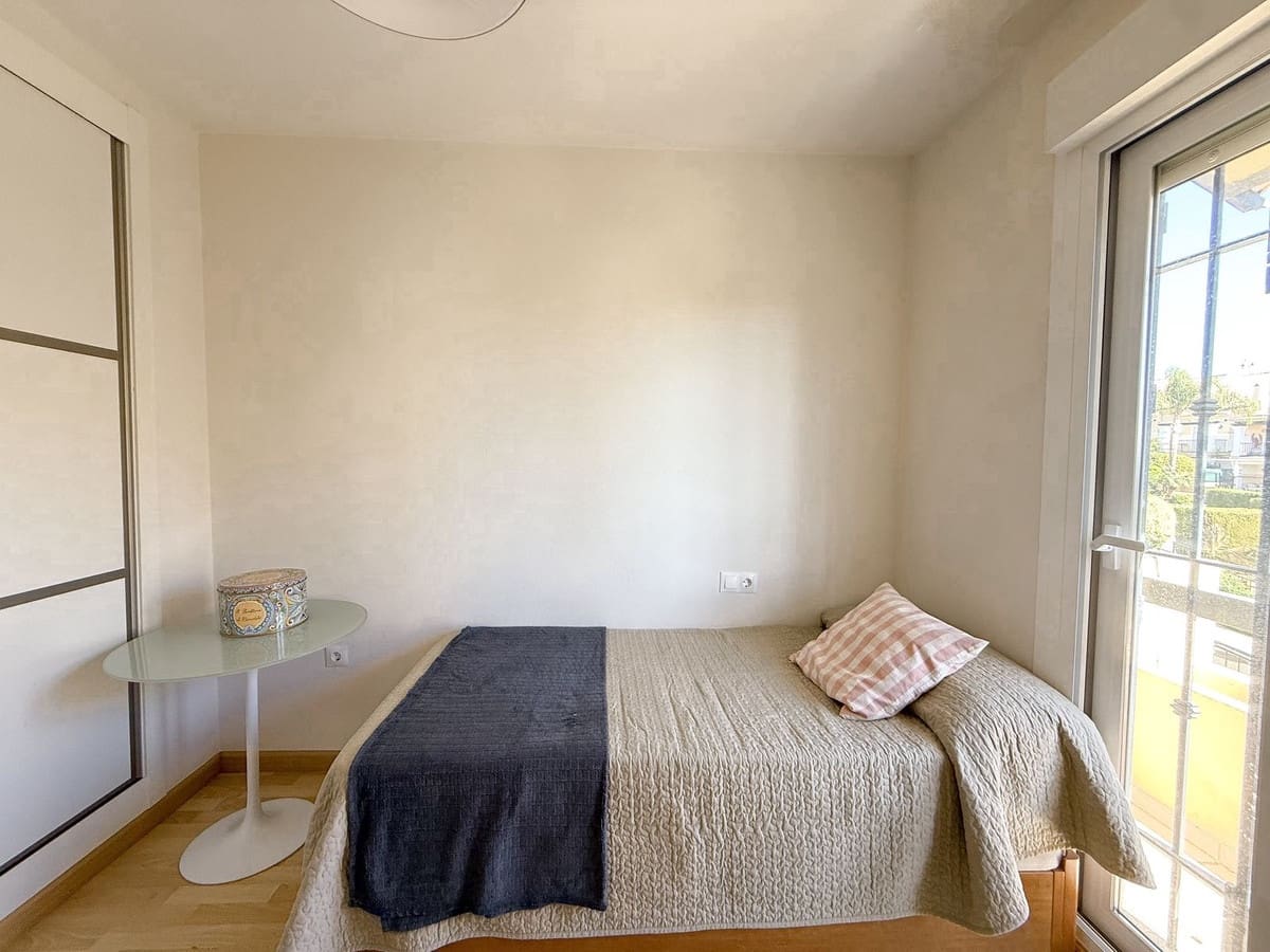 4 soveværelse Byhus til salg i Marbella med swimmingpool garage - € 619.500 (Ref: 9601227)