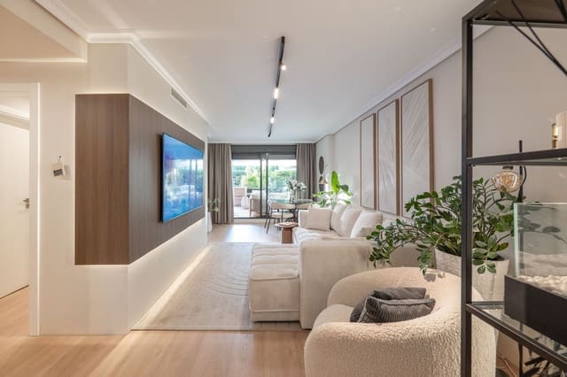 2 Zimmer Apartment zu verkaufen in Selwo, Estepona mit Pool - 650.000 € (Ref: 9601229)