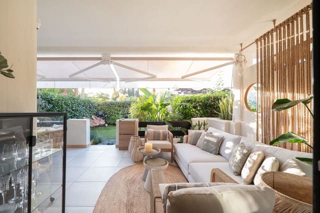 2 Zimmer Apartment zu verkaufen in Selwo, Estepona mit Pool - 650.000 € (Ref: 9601229)