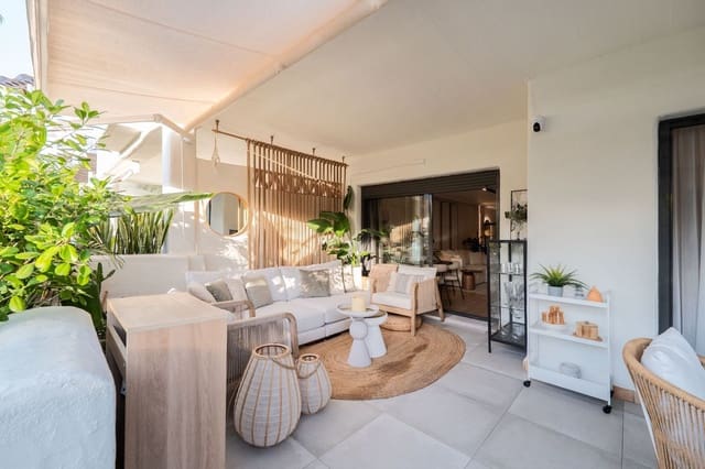 2 Zimmer Apartment zu verkaufen in Selwo, Estepona mit Pool - 650.000 € (Ref: 9601229)