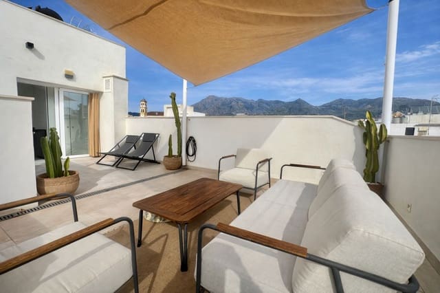 Casa de 2 habitaciones en Marbella en venta - 590.000 € (Ref: 9601231)