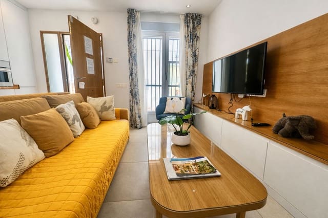 Casa de 2 habitaciones en Marbella en venta - 590.000 € (Ref: 9601231)