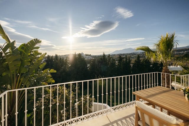 2 quarto Casa em Banda para venda em Atalaya-Isdabe, Estepona com piscina - 525 000 € (Ref: 9601236)