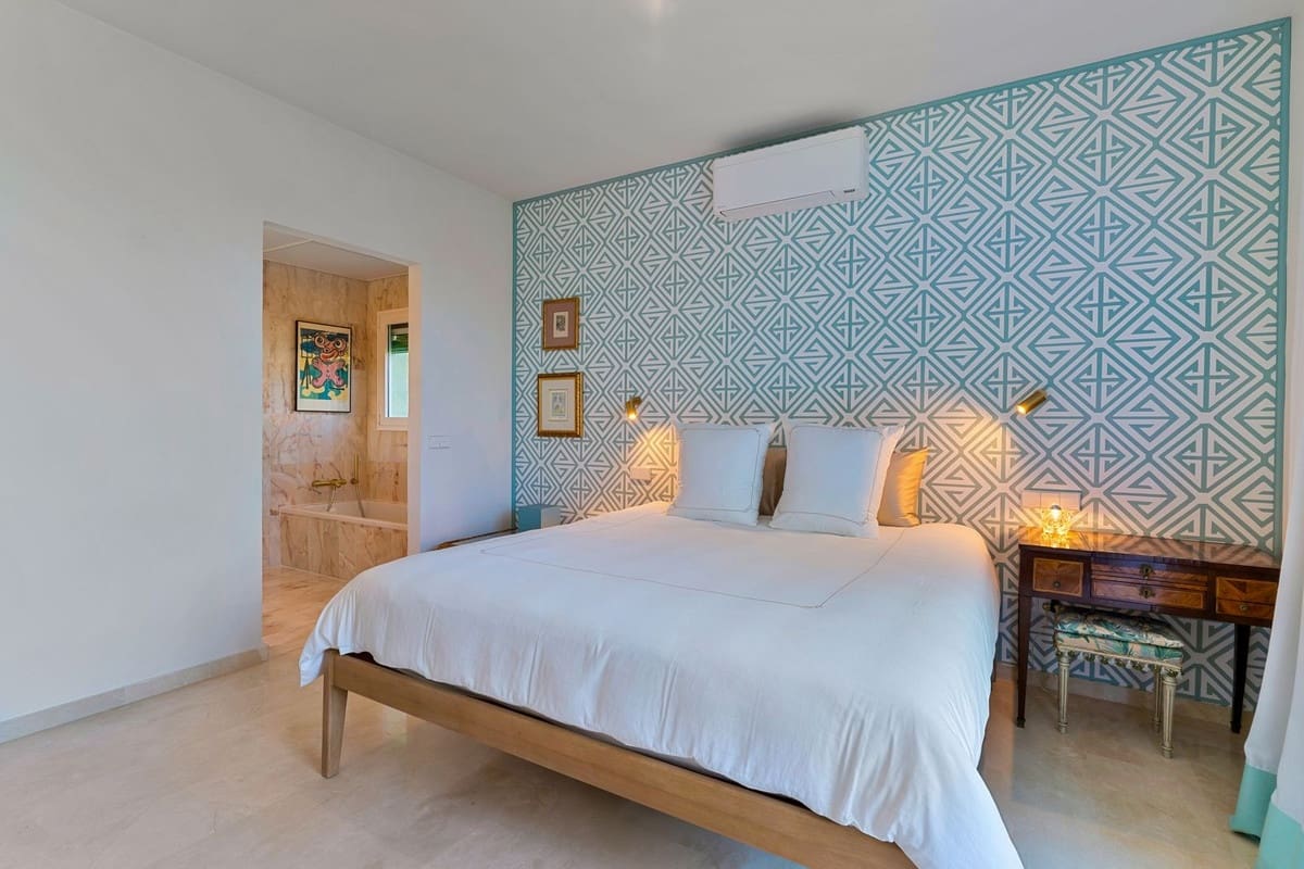 3 camera da letto Villa in vendita in El Paraiso con piscina garage - 1.650.000 € (Rif: 9601241)