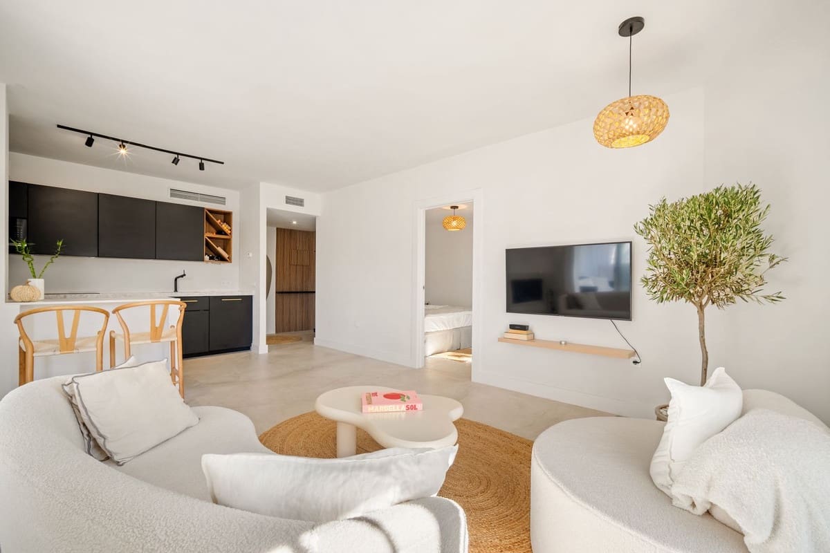 3 slaapkamer Appartement te koop in Nueva Andalucia met zwembad - € 649.000 (Ref: 9601244)