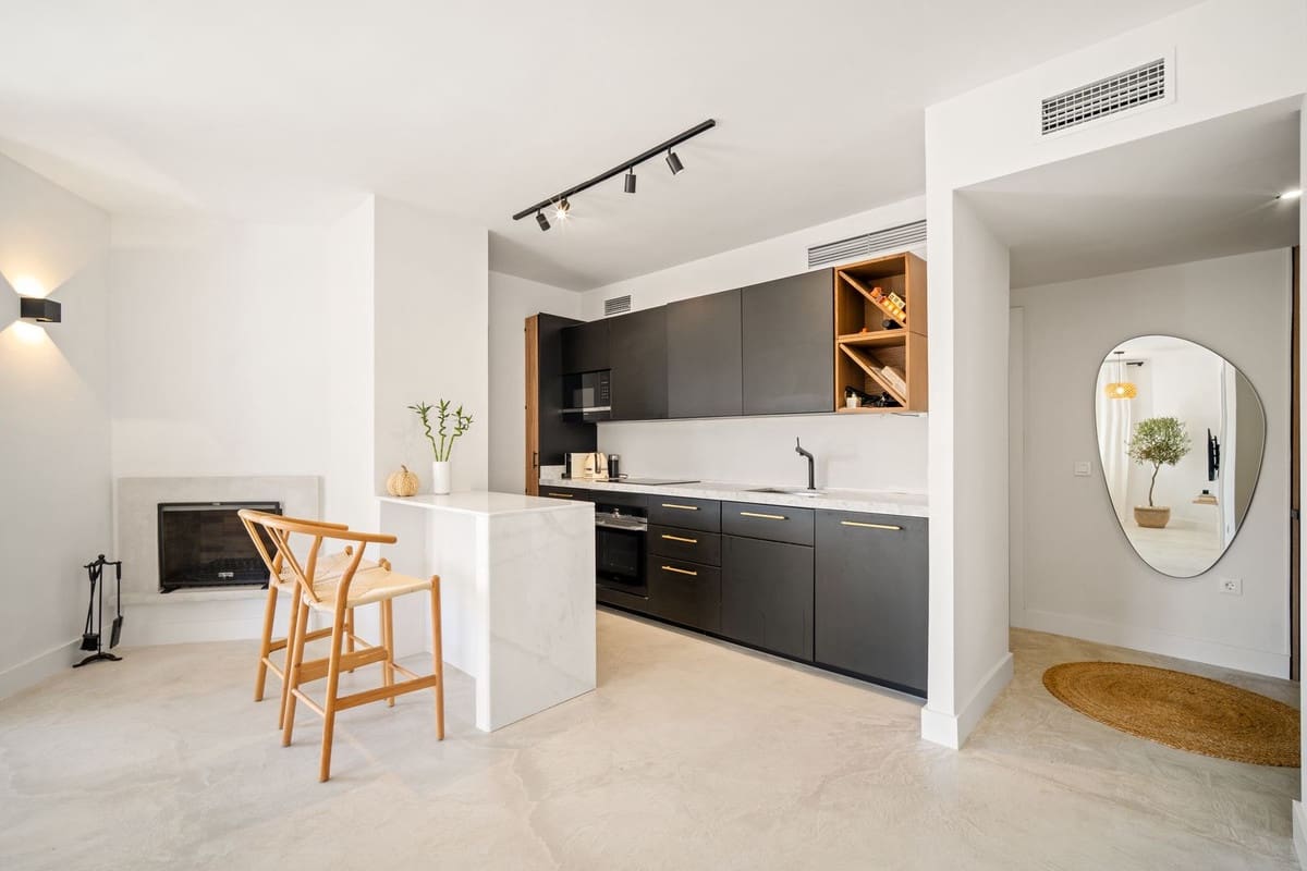 3 slaapkamer Appartement te koop in Nueva Andalucia met zwembad - € 649.000 (Ref: 9601244)