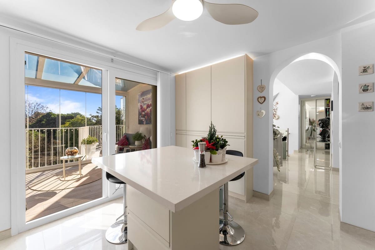 3 bedroom Villa for sale in Mijas with pool garage - € 795,000 (Ref: 9601246)