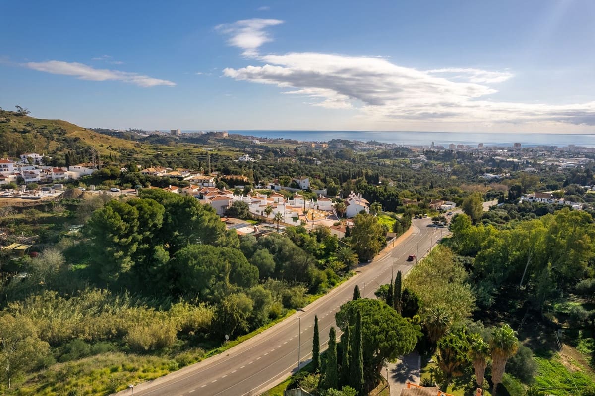 3 bedroom Villa for sale in Mijas with pool garage - € 795,000 (Ref: 9601246)