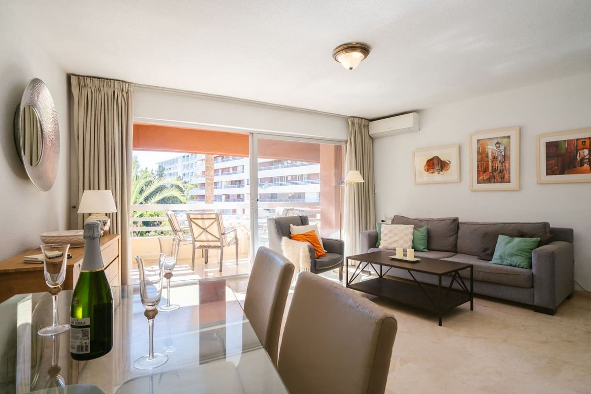 3 sypialnia Apartament na sprzedaż w Marbella z basenem - 725 000 € (Ref: 9601248)