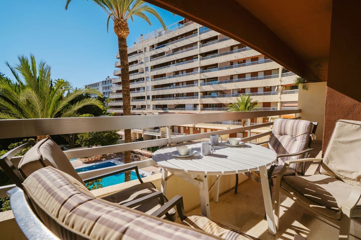 3 sypialnia Apartament na sprzedaż w Marbella z basenem - 725 000 € (Ref: 9601248)