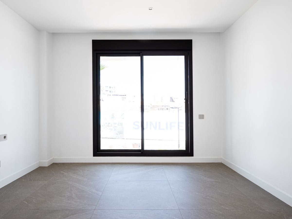 2 quarto Penthouse para venda em Marbella com piscina - 1 495 000 € (Ref: 9601250)