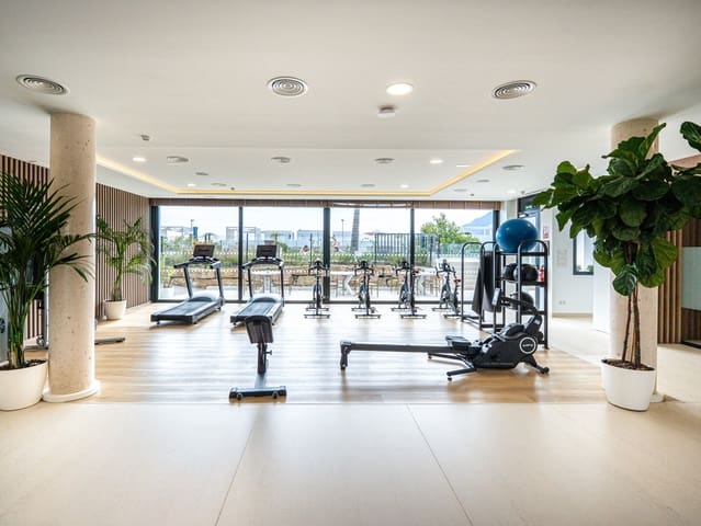 2 quarto Penthouse para venda em Marbella com piscina - 1 495 000 € (Ref: 9601250)