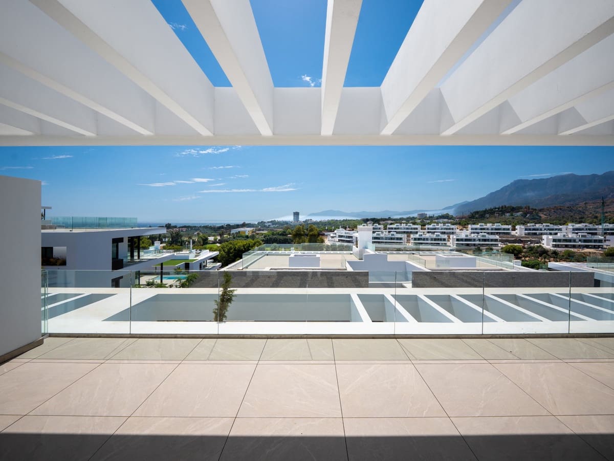 2 quarto Penthouse para venda em Marbella com piscina - 1 495 000 € (Ref: 9601250)