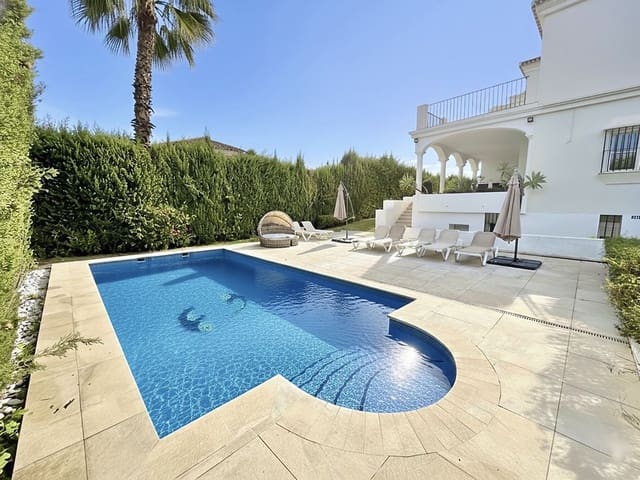 5 Zimmer Villa zu verkaufen in La Dama de Noche - La Alzambra, Marbella mit Pool - 1.695.000 € (Ref: 9602663)