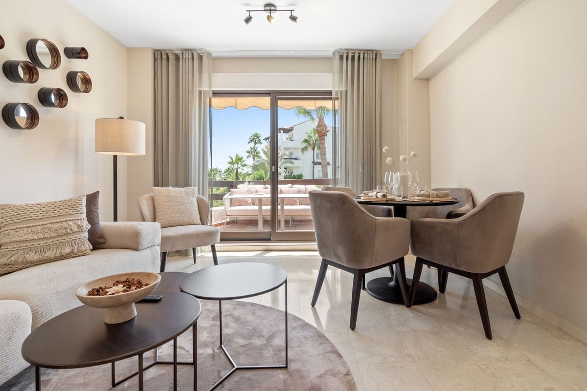 2 chambre Appartement à vendre à Estepona avec piscine - 422 000 € (Ref: 9621824)