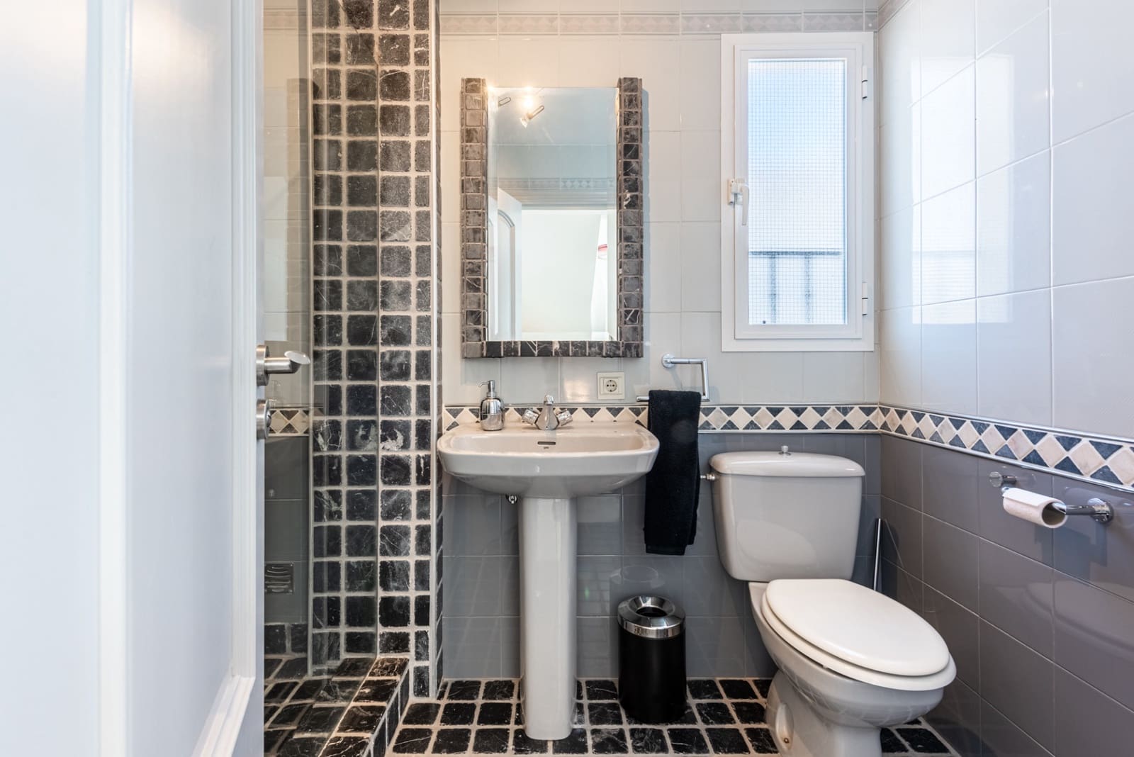 3 soveværelse Semi-Rækkehus til salg i Mijas - € 995.000 (Ref: 9625863)