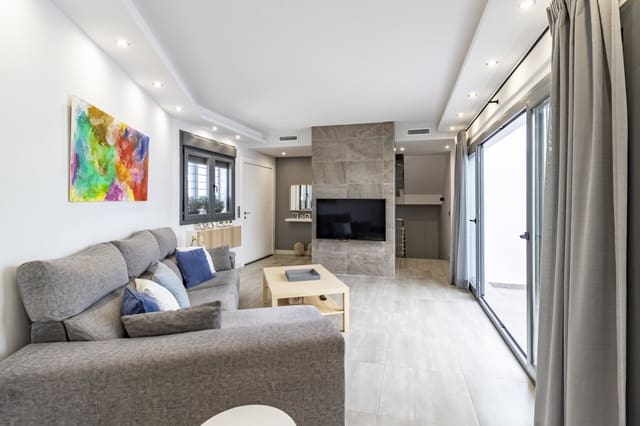 3 sovrum Semi-fristående Villa till salu i San Pedro de Alcántara Pueblo, Marbella med pool - 950 000 € (Ref: 9625866)